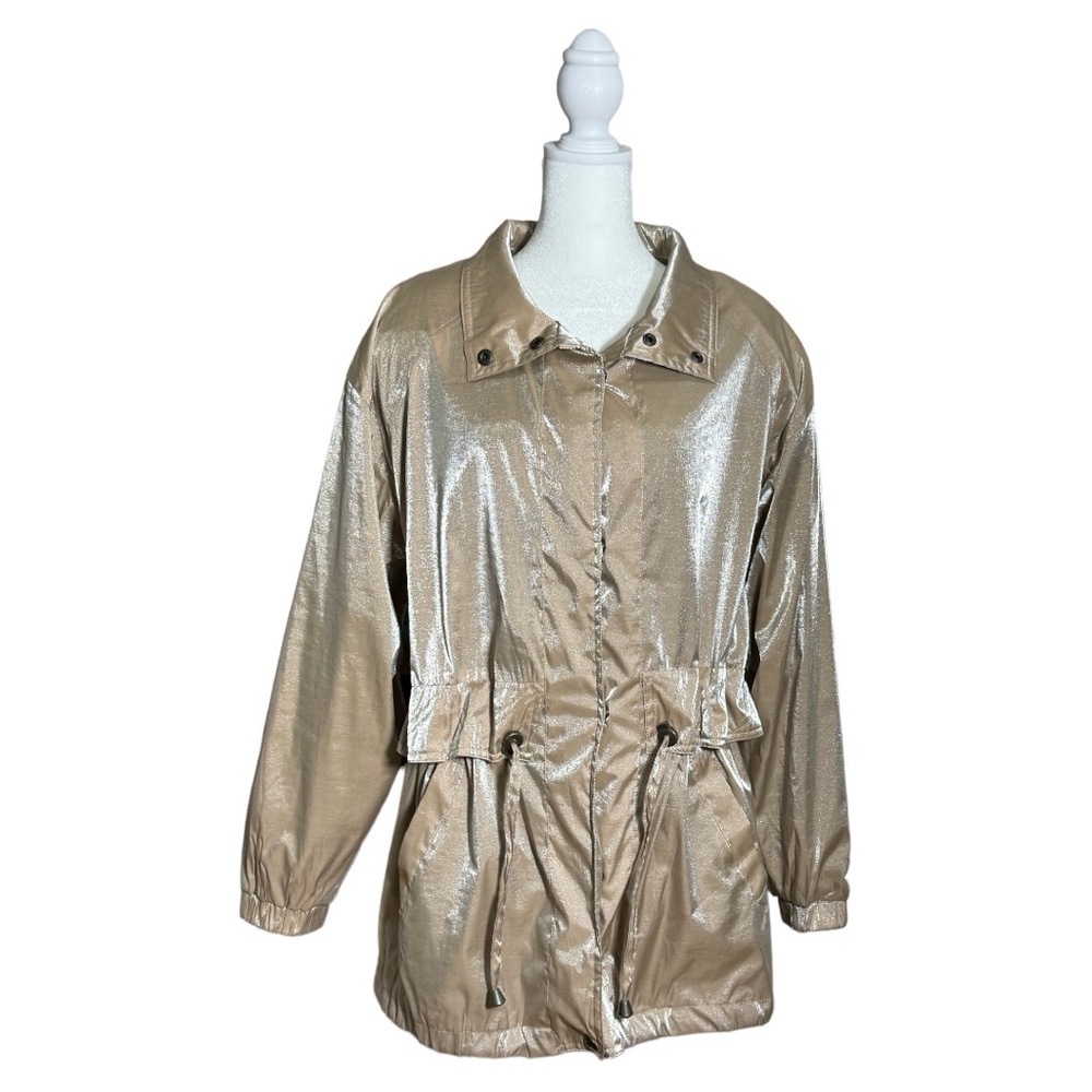 Braetan Women’s Shimmery Metallic Tan Color Lightweight Jacket Size Medium.